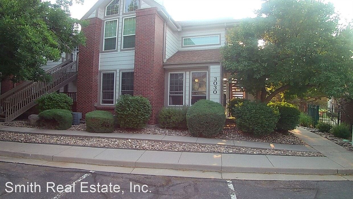 Primary Photo - 3030 W Prentice Ave