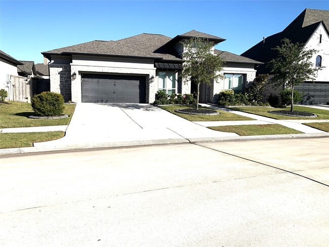 Building Photo - 2806 Sycamore Wood Trce