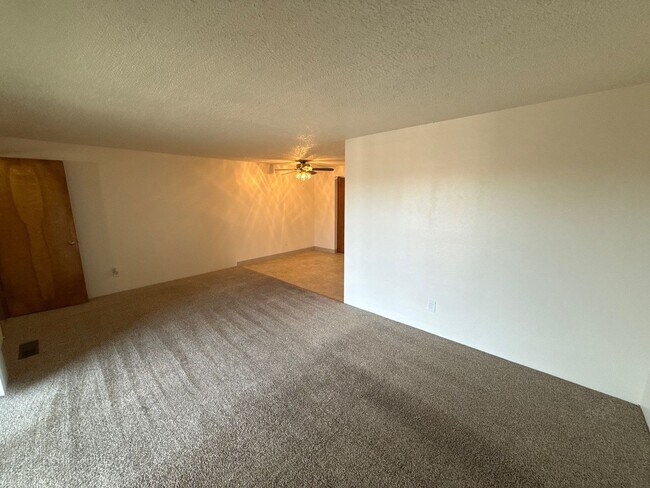 Foto del edificio - 650 Taybin Rd NW