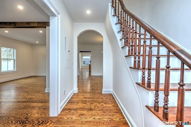 Building Photo - 75 Lafayette St