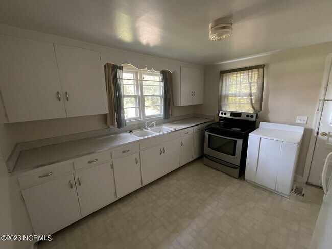 Foto del edificio - 5370 Richlands Hwy