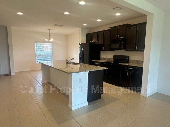 Building Photo - 238 Annabelle Way