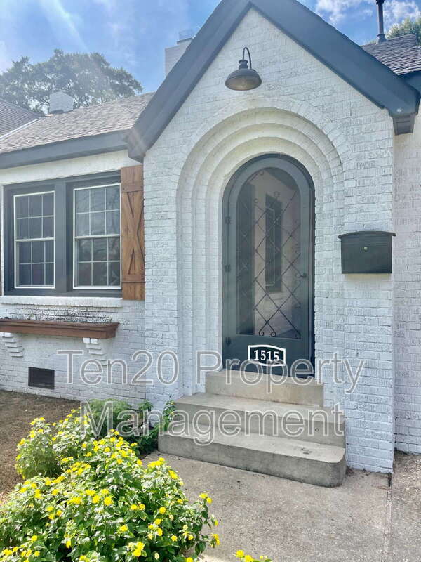 Building Photo - 1515 30th St