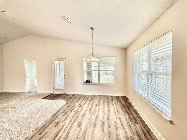 Building Photo - 4117 Hazelhurst Dr