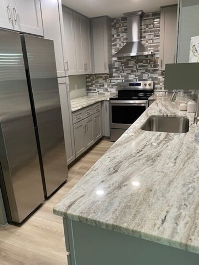 Foto del edificio - UPDATED 3B/1.5B Home in the Heart of Ft. Walton Beach