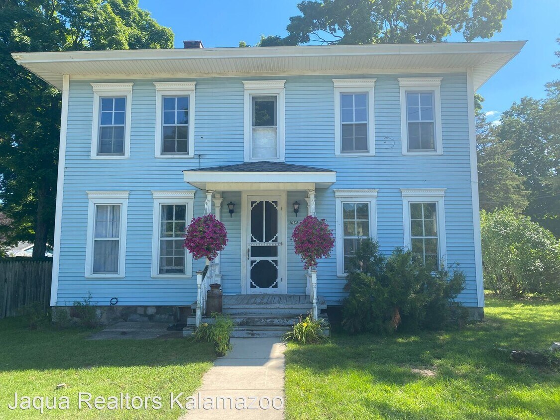 2 br, 1 bath House - 57239 Murray St. Uni... - 2 br, 1 bath House - 57239 Murray St.  Uni...