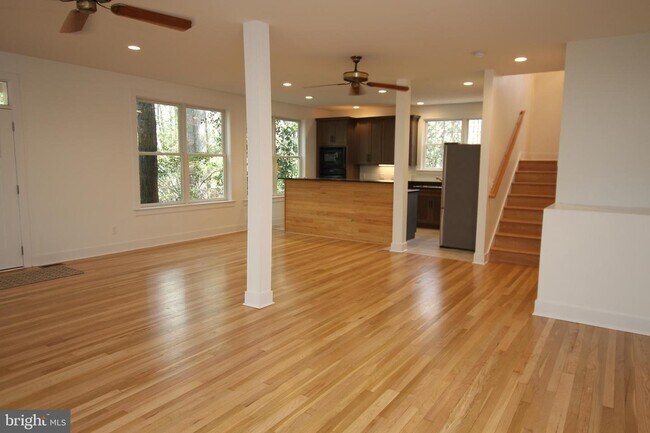 Building Photo - 30363 Hollymount Rd