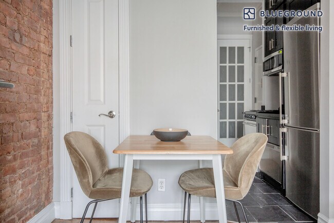 Foto del edificio - 53 Leroy St