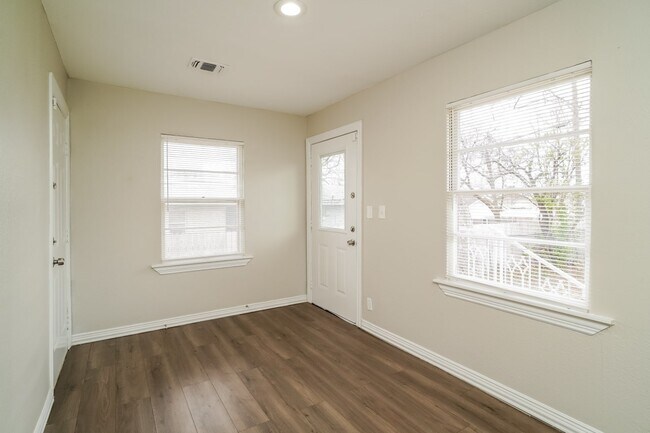 Building Photo - 3312 Binyon Ave