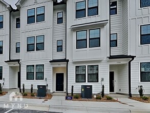 Building Photo - 1506 Crescent Townes Wy