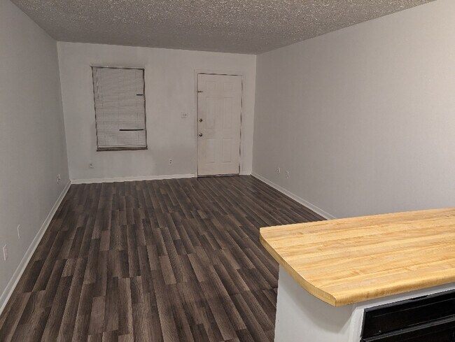 Foto del edificio - 731 Cave St