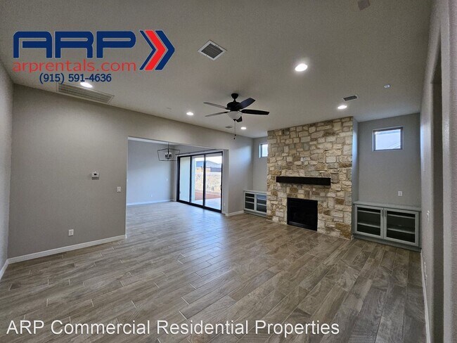 Foto del edificio - 4 br, 3 bath House - 14748 Tierra Harbor Ave