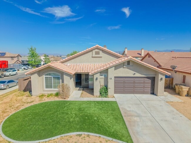 Building Photo - 8959 Wedgewood Ct