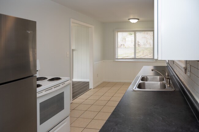 Foto del edificio - 3244 Marion Rd SE