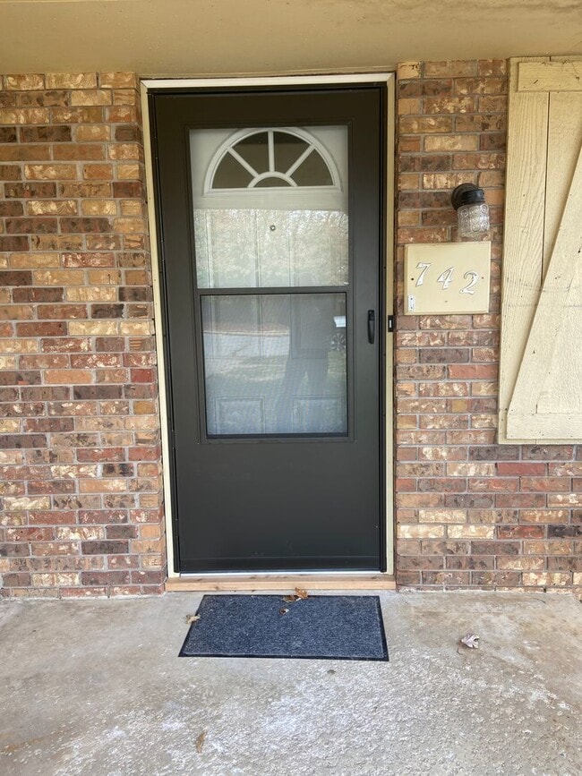 Foto del edificio - Like new, ranch home near Bass Pro, fully ...