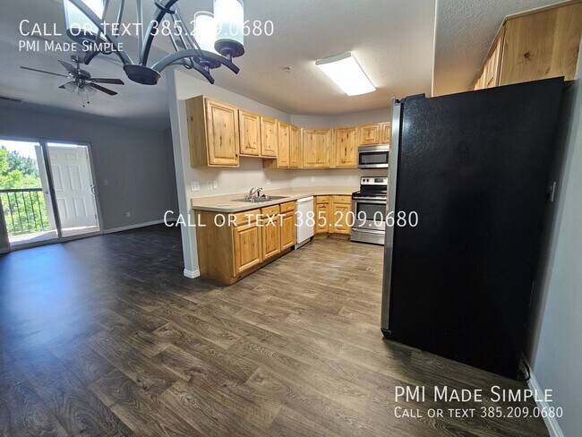 Foto del edificio - 8246 N Cedar Springs Rd