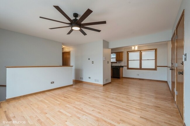 Foto del edificio - 7411 N Claremont Ave