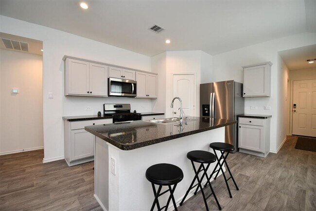 Building Photo - 5435 Portwood Acres Dr