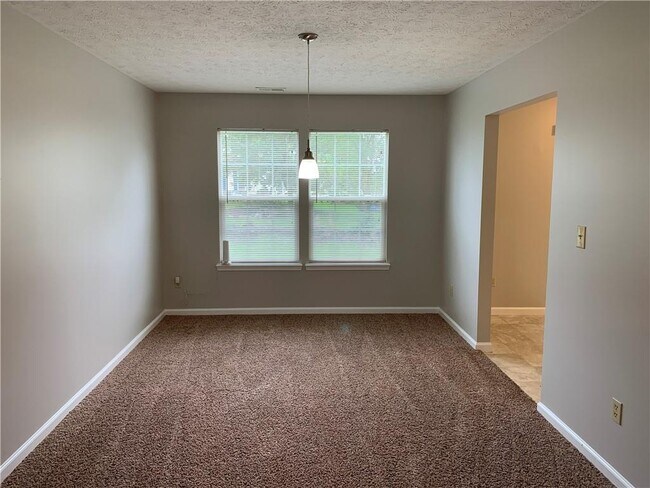 Building Photo - 10705 Snowdrop Way