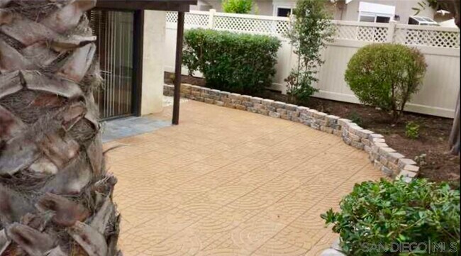 Building Photo - 2071 Sea Village Cir