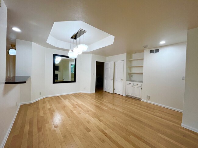 Foto del edificio - Located in Century City Adjacent to Beverly Hills!