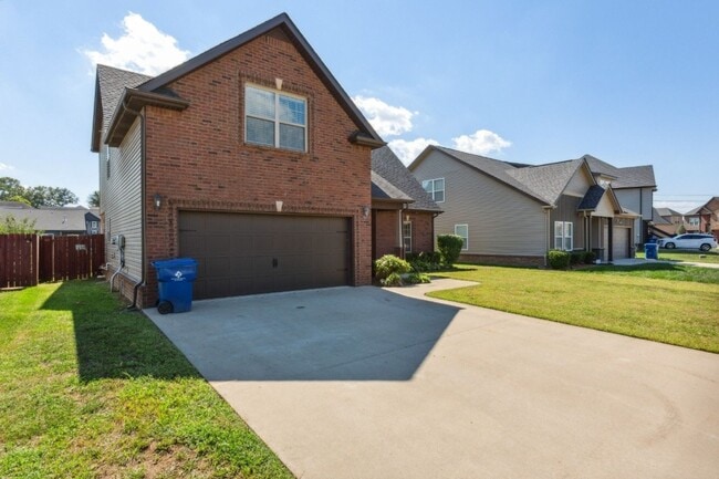 Building Photo - 1275 Golden Eagle Way