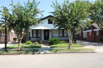 Building Photo - 1031 Fugate St