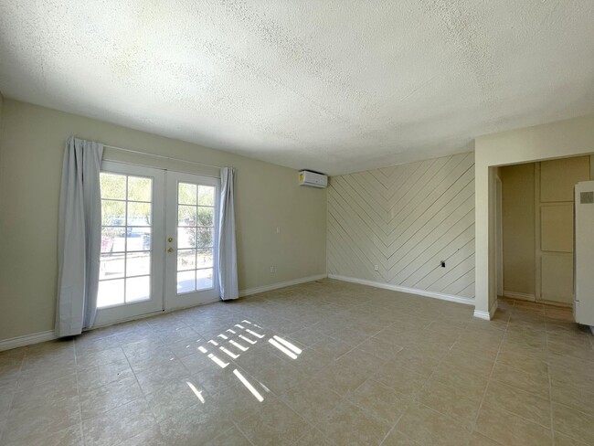 Foto del edificio - AVAILABLE NOW! 3 Bed 1 Bath Home with a 1 ...