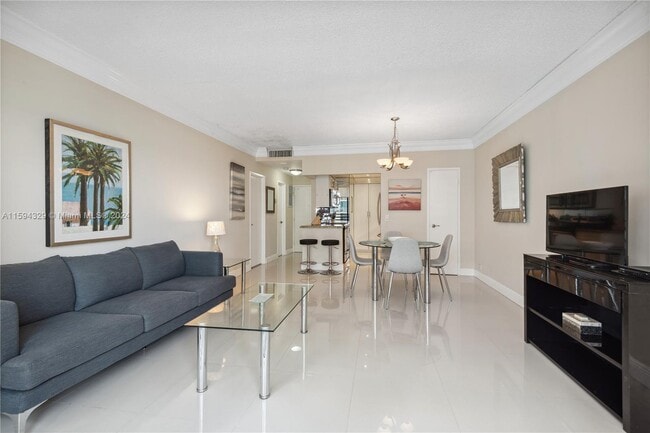 Building Photo - 3505 S Ocean Dr