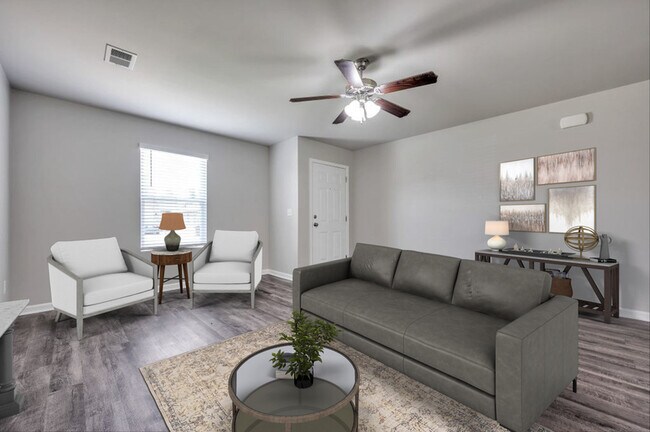 Foto del edificio - 728 The Heights Ln