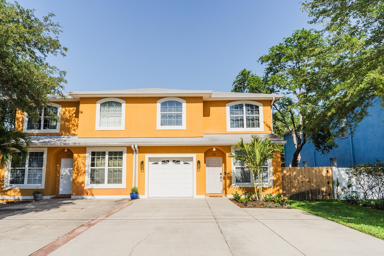 Foto principal - 121 Kenwood Ave