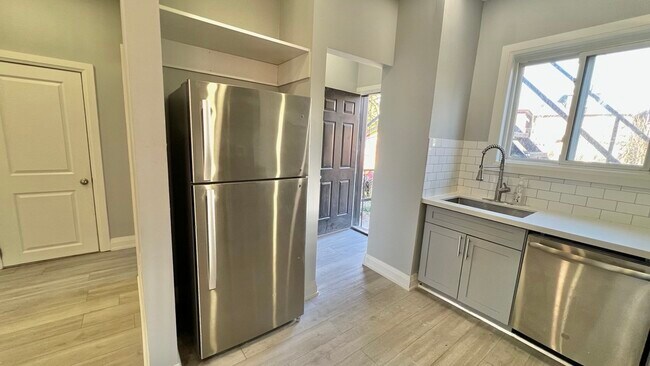 Photo du bâtiment - 26 Fairleigh Ave S