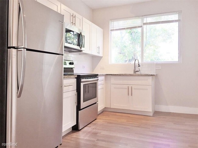 Foto del edificio - 1 br, 1 bath  - 702 S 17th Ave # 4 3