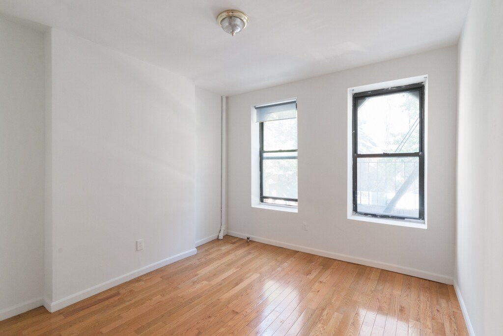 Foto principal - 314 E 91st St
