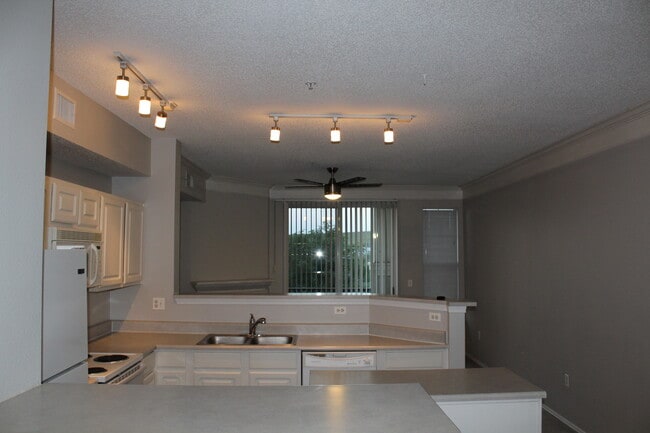 Open Kitchen - 2085 Eagle Ave