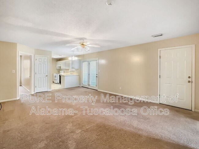 Foto del edificio - 1368 Southern Gardens Dr