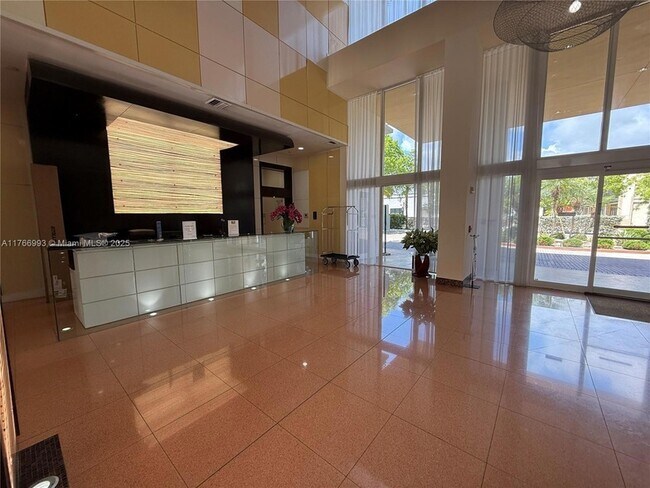 Foto del edificio - 2775 NE 187th St