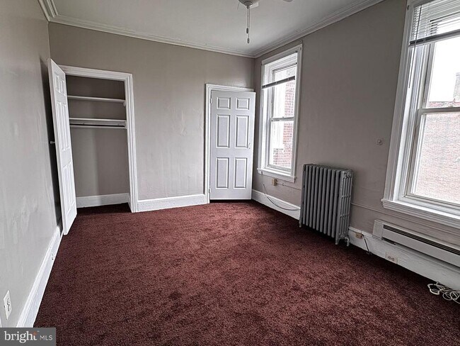Foto del edificio - 4924-26 Parrish St