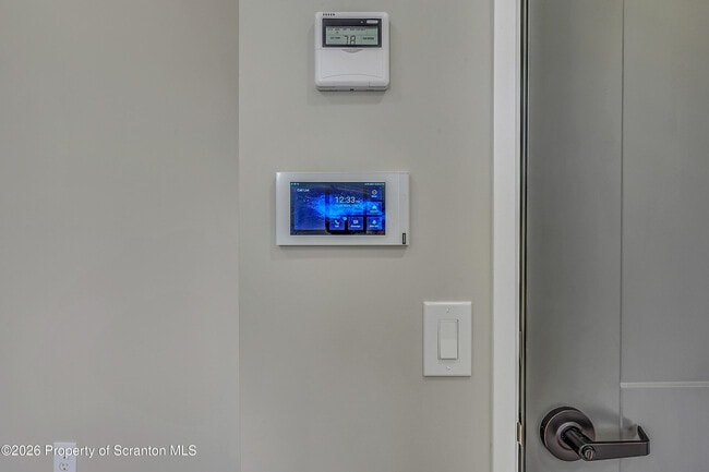 Foto del edificio - 215 Hickory St