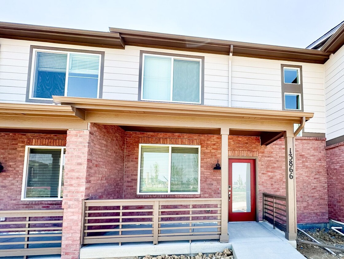 Foto principal - Brand New 3BR in the Brook at Via Varra No...