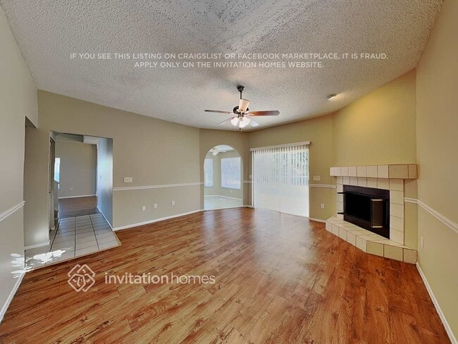 Building Photo - 11702 Branch Mooring Dr