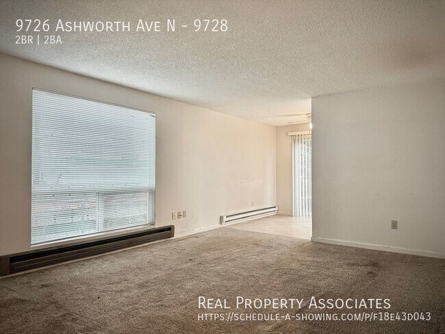 Foto del edificio - 9726 Ashworth Ave N