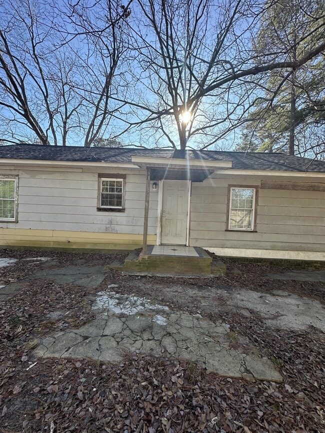 Building Photo - 2517 Providence St