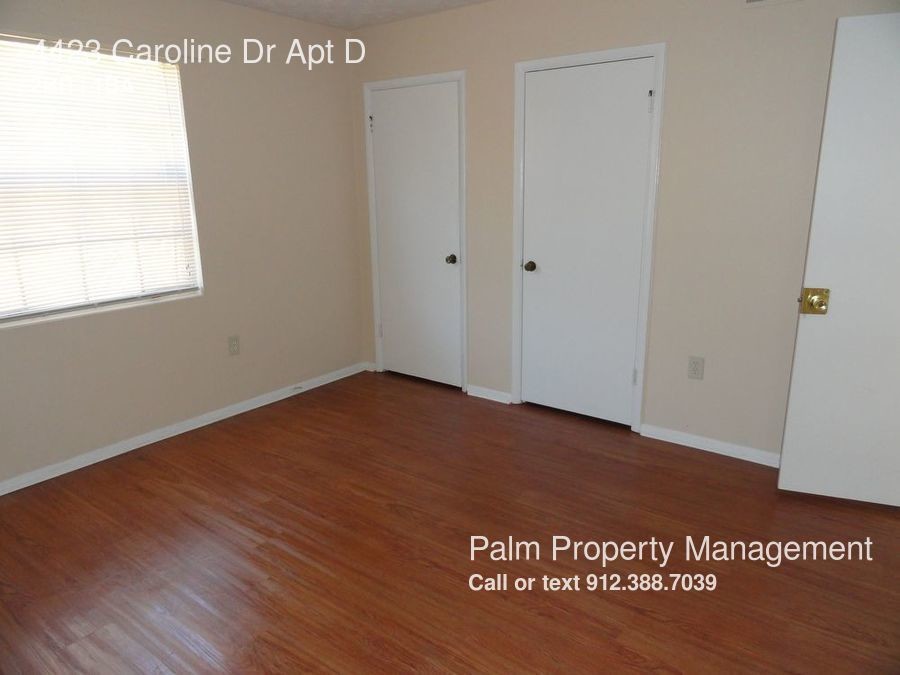 Building Photo - 4423 Caroline Dr
