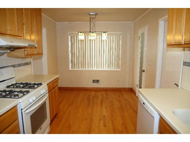 Building Photo - 4667 Portola Dr