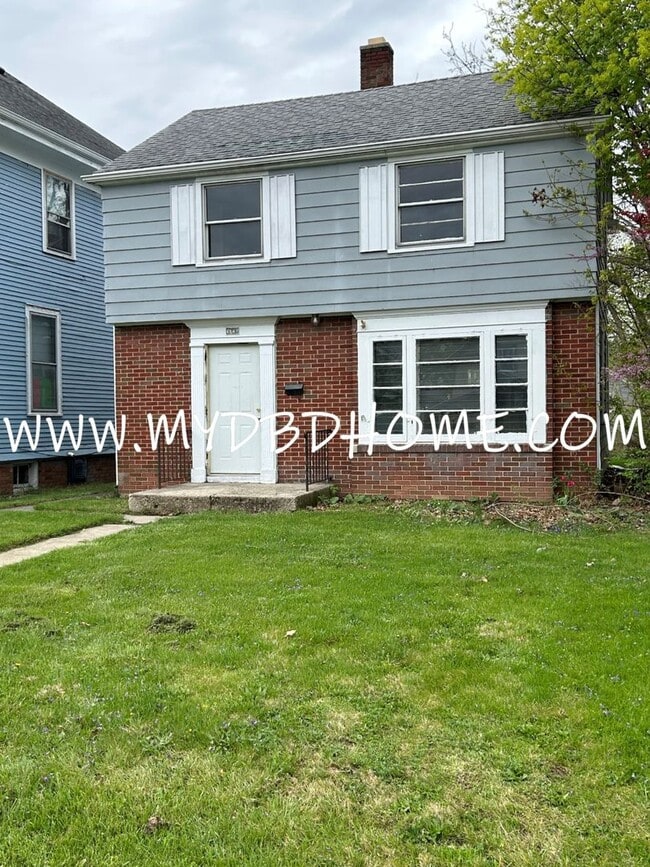 Building Photo - 3730 S Harrison St