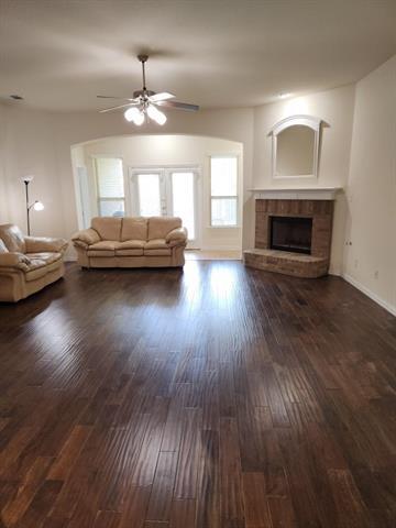 Building Photo - 3701 Bella Vista Dr