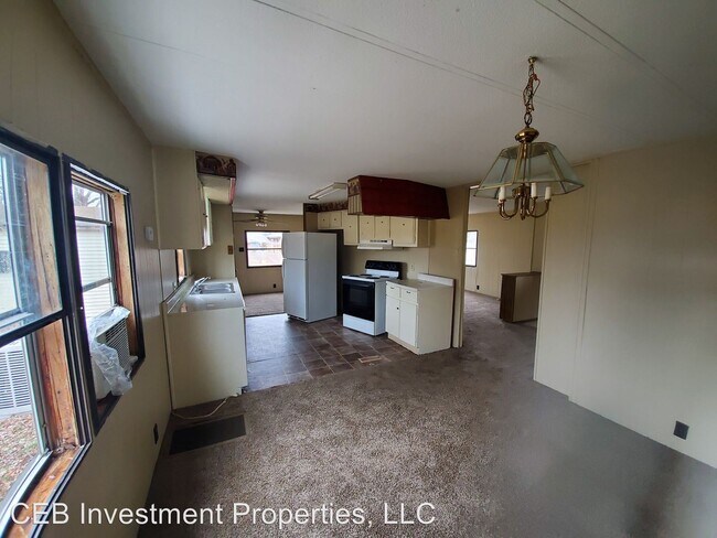 Building Photo - 10549 KY-945