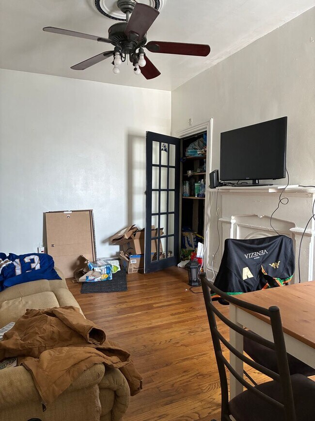 Building Photo - 3423 Ward St