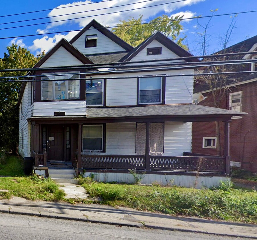 Primary Photo - 163 Market St